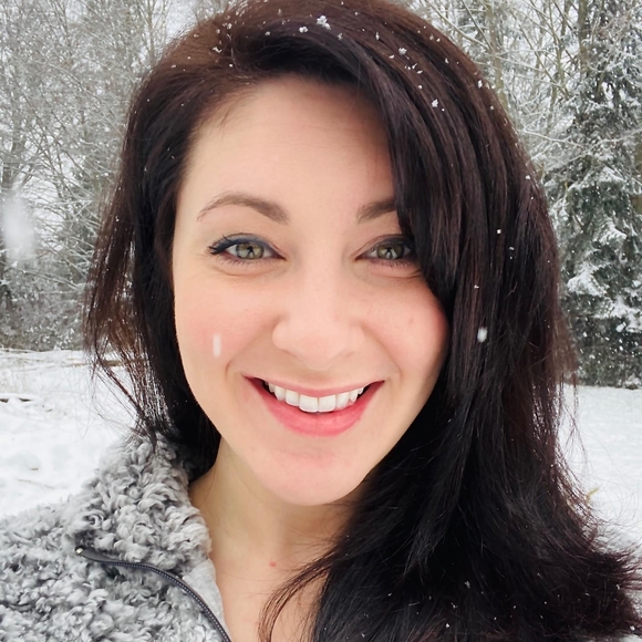 Meet your Posher, Stephanie halvorsen - Picture 1 of 1